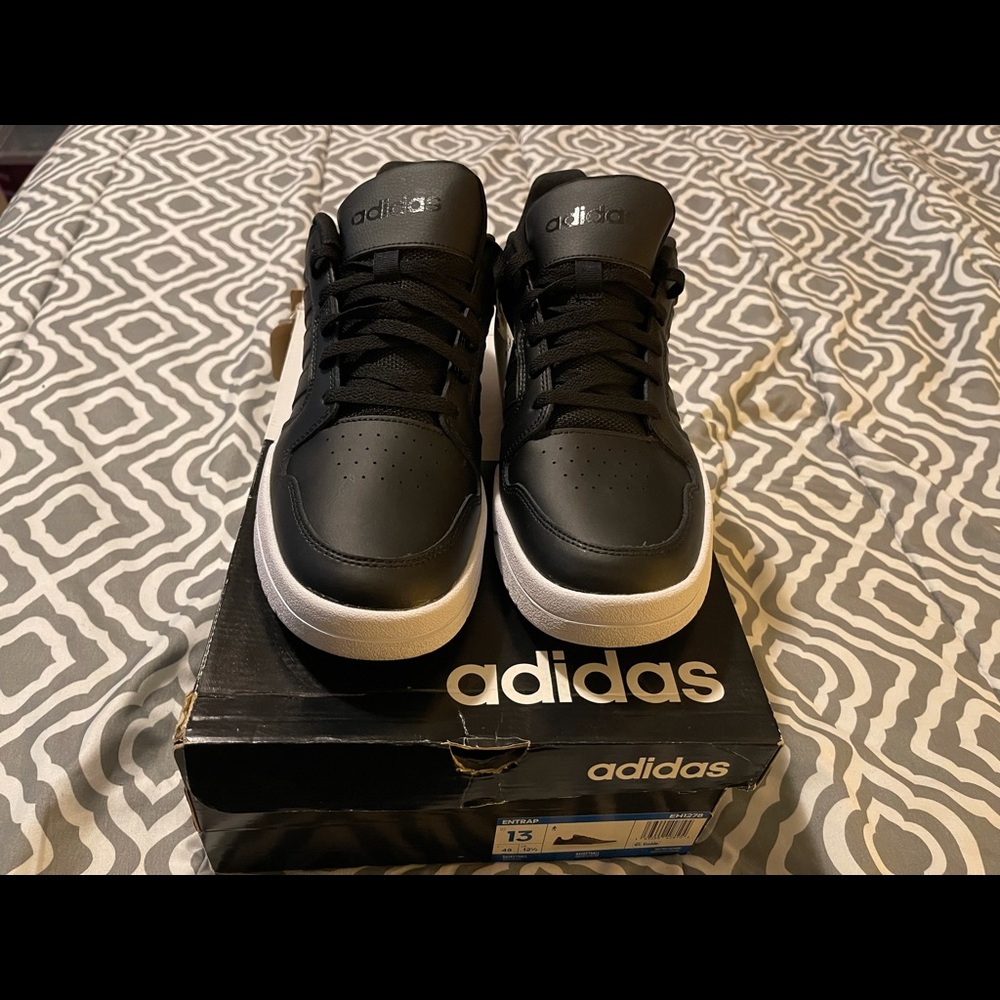 Adidas Entrap Low black and white size 13 in mens